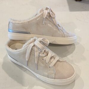 Universal Thread Sneaker Mules 7.5